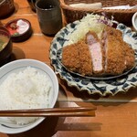 Atsugiri Tonkatsu Yoshihei - 