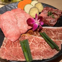 炭火和牛焼肉もうもう亭 広小路店 - 