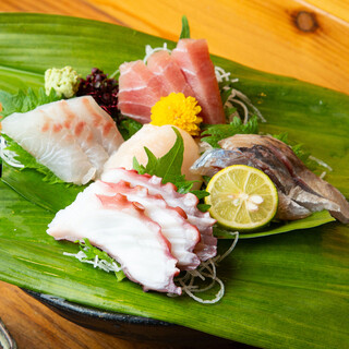 Popular menu is "Assorted Sashimi (5 types)"