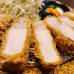 とんかつ 大希 蒲田 - 絶妙な火の通し方