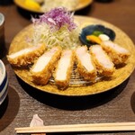 とんかつ 大希 蒲田 - 特ロースかつ定食220g