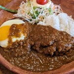 びっくりドンキー - カレーハンバーグ 卵付き