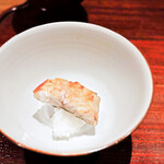 ごだん 宮ざわ - 鰻をのせていただきました。