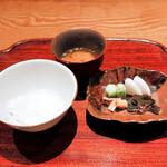 ごだん 宮ざわ - ご飯、お味噌汁、香の物