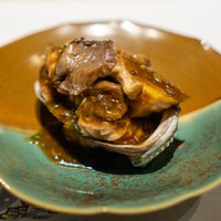 隠れ家鉄板おぶ - 蒸し鮑、鱈の白子 山形県の平茸