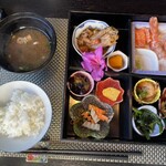 古民家レストラン 四季の華 - 料理写真: