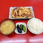 中福楼本店 - いか炒め定食