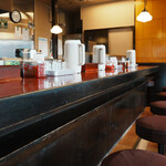 上等カレー - カウンター席