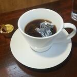 キッチン ブルー グローブ - ミルクを入れます