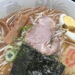 支那そば 大陸 - 味噌ラーメン半チャーハン