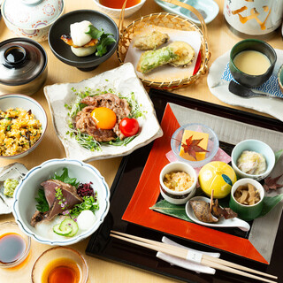 內容）【人氣】用時令食材裝飾的晚餐套餐