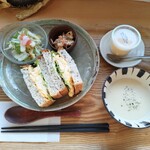 ブーランジェリー エ カフェ リエゾン - 料理写真:五穀サンドセット