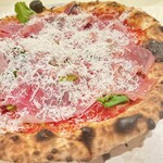 GOICI PIZZA - トマトソース、モッツァレラチーズ、グラナパダーノ、ルッコラ、プロシュート