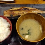 しんぱち食堂 - ほっけ半身定食