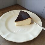 カフェ フオネ - バスクチーズケーキ(ホイップなし)