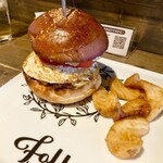 folk burgers&beers - フォーキースモーキーエッグチーズ