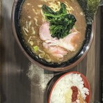 秋葉原ラーメン わいず - 