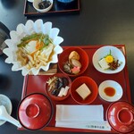 Bouko - 比叡御膳　提供時　火をつけてくださるので湯豆腐は熱々でいただきました。