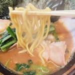 豚骨醤油ラーメン 王道家 - 