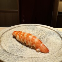 鮨 由う - 