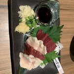 日本酒と生牡蠣 赤坂ソネマリ - 