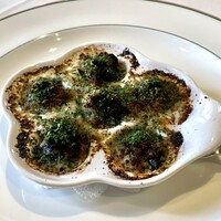 ランビアンス - にんにく・バター・ブルゴーニュ産白ワインの香り豊かなエスカルゴ