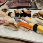 Sushiya No Kampachi - 冬旬にぎり14貫（1,400円）