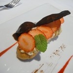 シュマン - 苺のエクレア