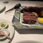 銀座ブルーリリー ステーキ＆チャイニーズレストラン - 