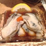 吟醸鼎 - スタートはサロマ産の牡蠣。
小振りだけど濃縮された味は絶品(^_^)