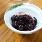 蒸ノ湯 - 数年浸けたベリー　これがとても美味しい