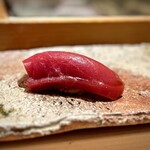 匠 進吾 - ■赤身
      赤身自体にも旨さが乗ってきて、好み。