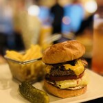 シェイクツリー バーガー＆バー - 