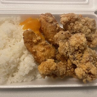 からあげの達人×弁当 からたつ_2