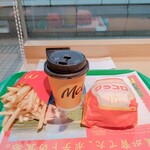 McDonald's - グラコロのセット670円(クーポン使用)