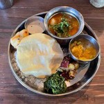 インド家庭料理 ammikallu - Cランチ(エビのプリコロンブ、カリフラワーのダル)