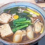 備忠 - 牡蠣そば　焼き豆腐も柚子の皮も、小松菜も良いですよね♪