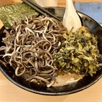 らーめん梅吉 - 料理写真:トッピング(きくらげ、高菜)