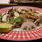 まど居 - 色々きのこソテー