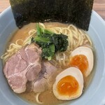 横浜ラーメン 渡来武 - 