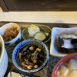 Musashiya - 小鉢とデザート
