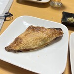 メゼス サントリーニ - スパナコ・ティロ・ピタ　ほうれん草とチーズのパイ