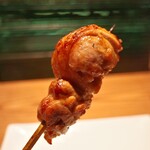 焼鳥  吉祥 - 側面