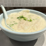 GYOZA TO BIN - スープ餃子（5個）