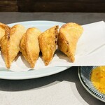 GYOZA TO BIN - 揚げ餃子（5個）