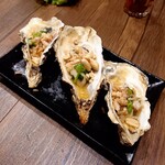 Hanoi Street Resto - ネギ油焼き牡蠣 3個870円