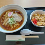 Nanakamado - 醤油ラーメン・ミニ炒飯セット