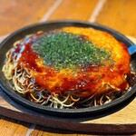 Okonomiyaki Teppan Izakaya Yuu - 肉玉そばイカ天トッピング