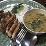 タイ料理ピン トン - 