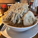 Menya Honjitsu Mo Seiten Desu - 麺230g、野菜普通、ニンニク、アブラマシマシ
